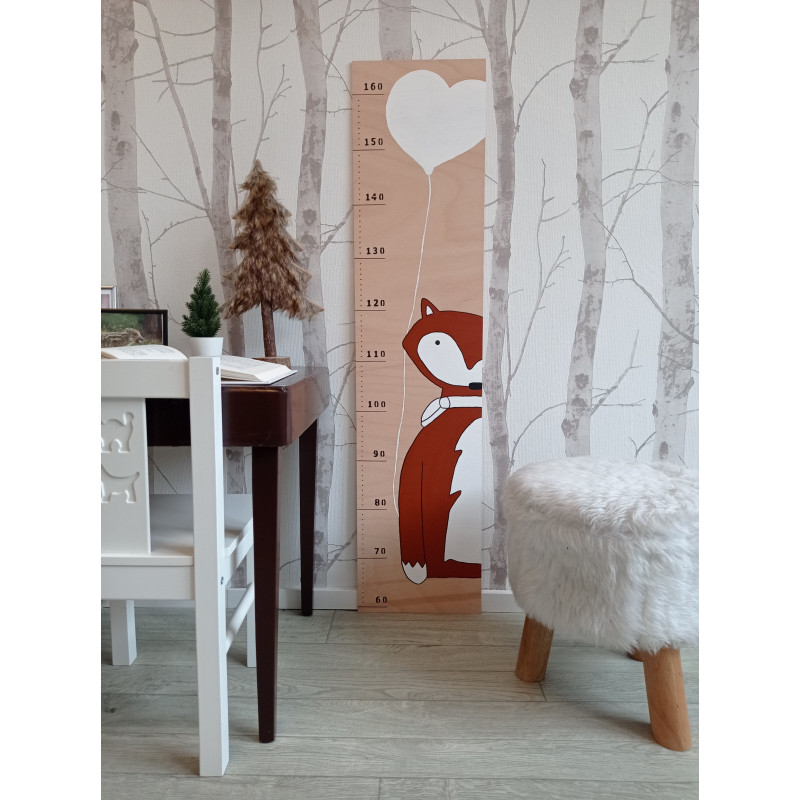 Lištička - dětský metr na zeď Lištička - dětský metr na zeď